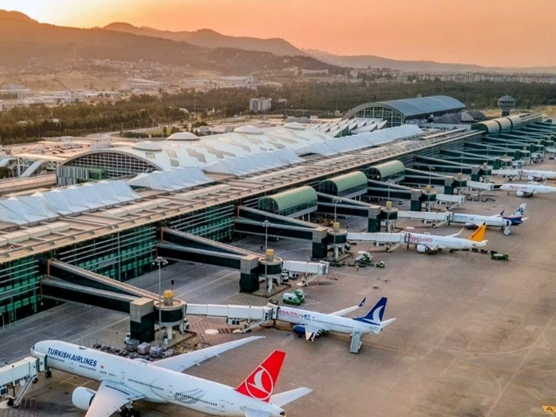 İzmir Adnan Menderes Havalimanı